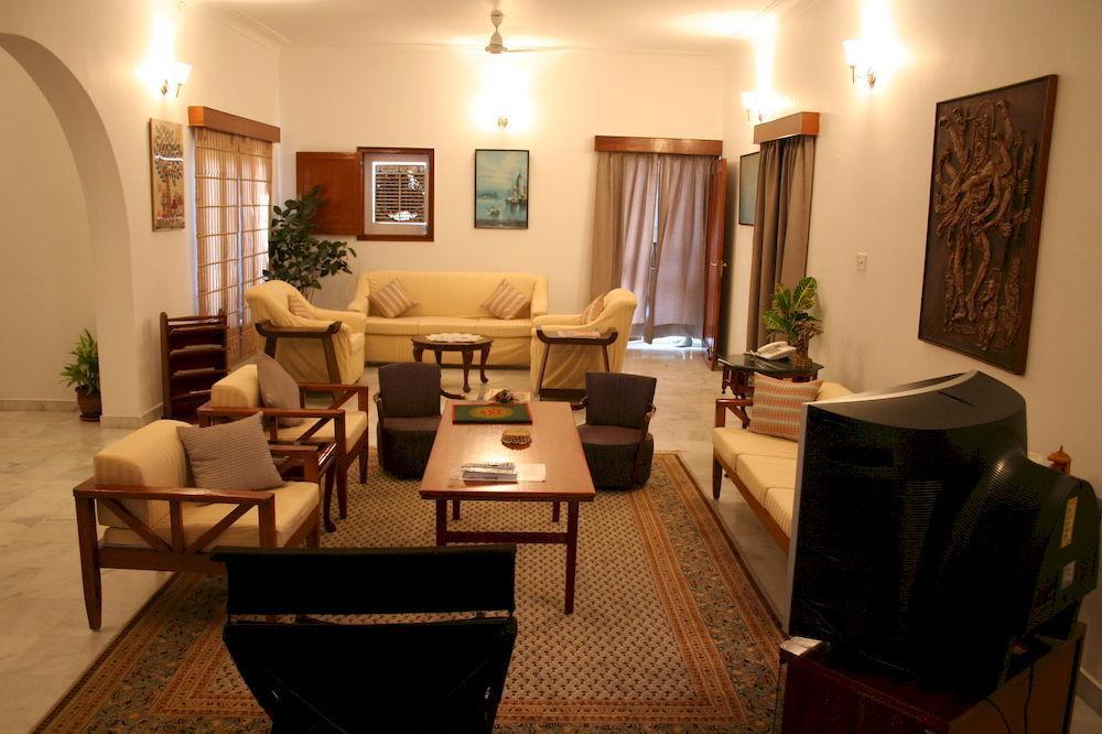 Giri Homestay By Vista Rooms Jaipur Luaran gambar
