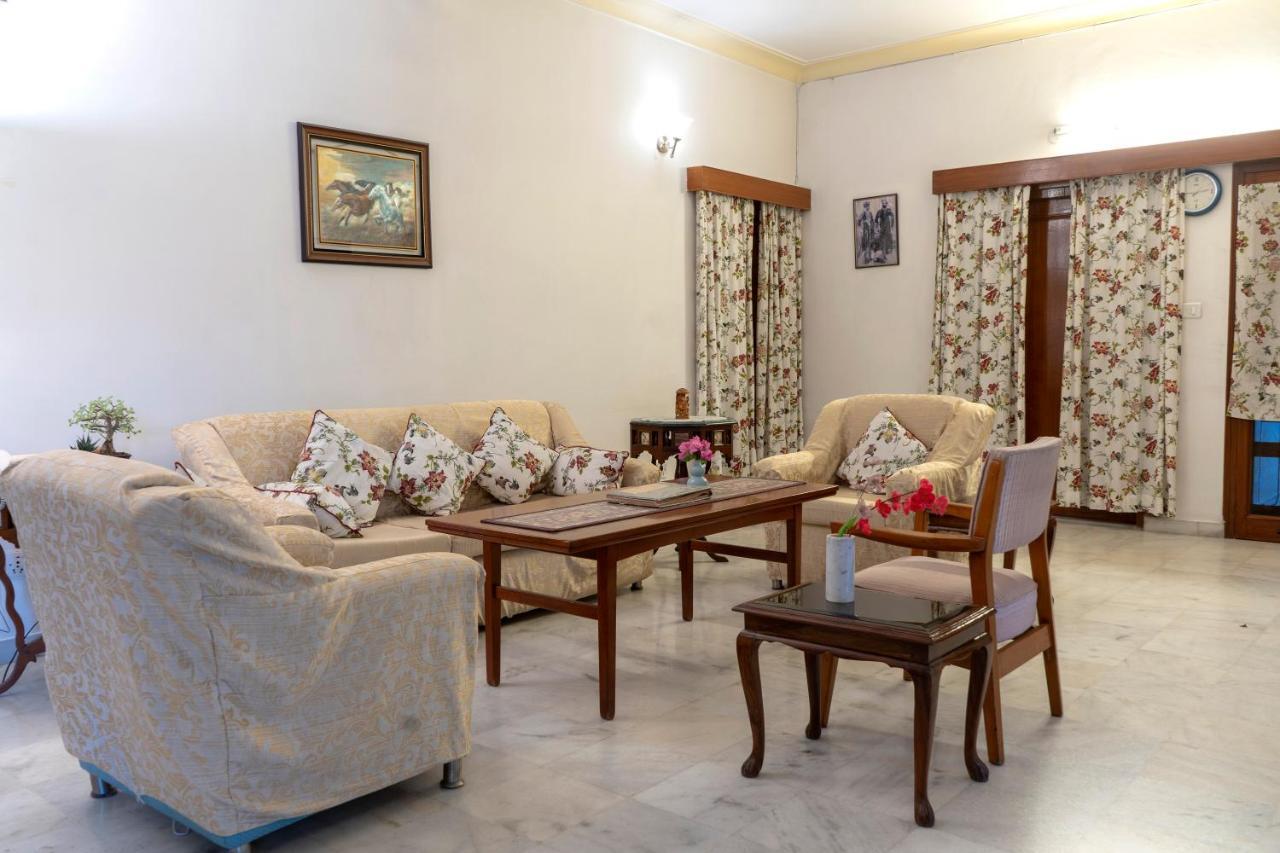 Giri Homestay By Vista Rooms Jaipur Luaran gambar