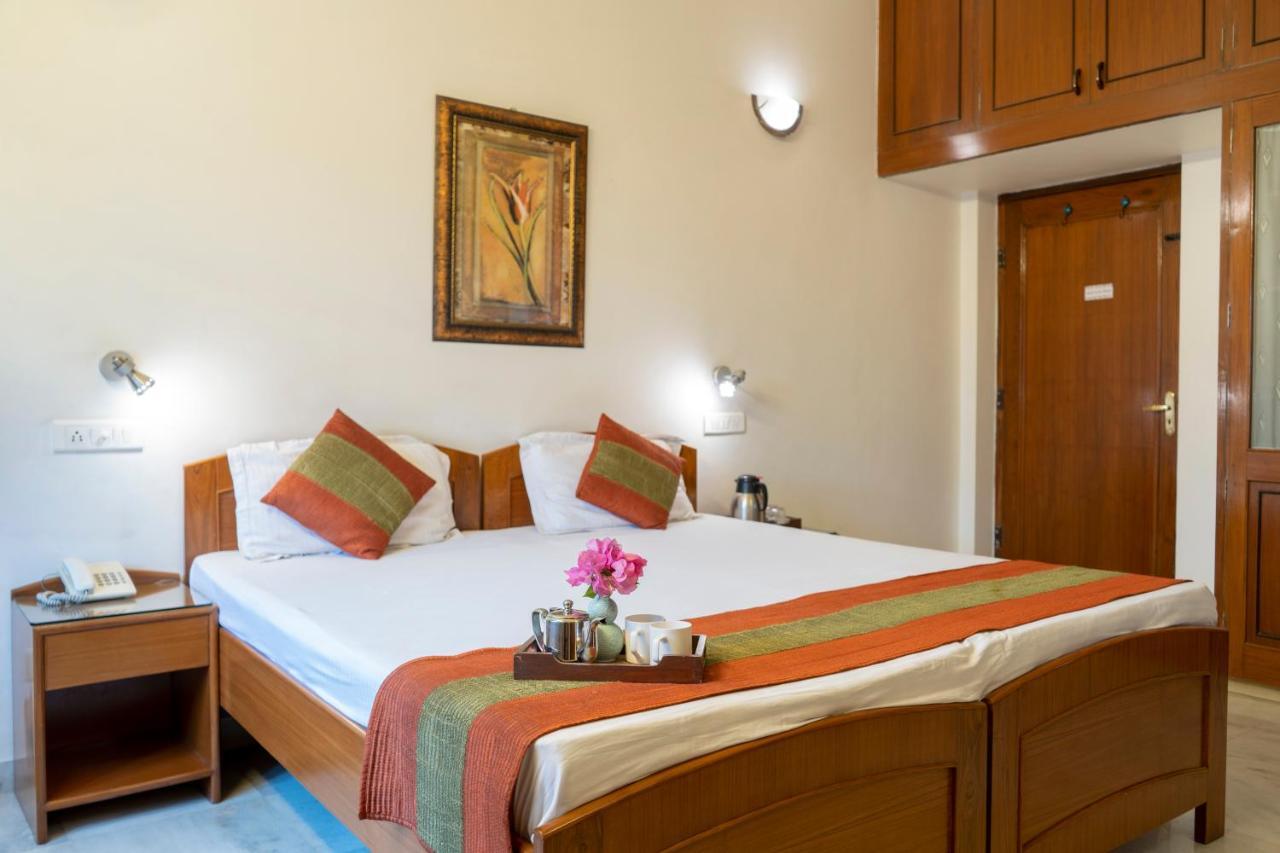 Giri Homestay By Vista Rooms Jaipur Luaran gambar